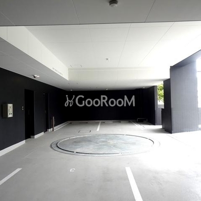 
						ＢｌｕＲｏｃｋ青葉台 駐車場