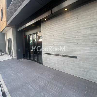 
						二フィット日本橋横山町 看板