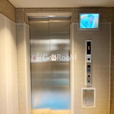 
						ミリアレジデンス両国 エレベーター