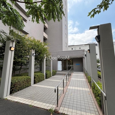 
						ナナアーク千石 入口