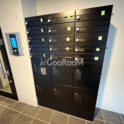 
						ココフラット赤堤 共用部2