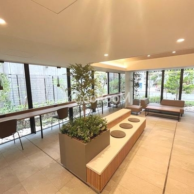 
						ミリアレジデンス浅草橋　ワークスペース