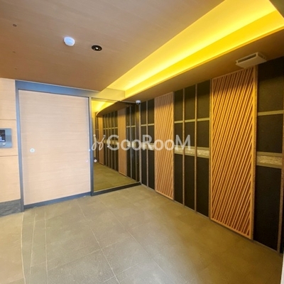 
						リーラ三鷹 ロビー