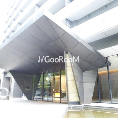 
						コンフォリア新宿イーストサイドタワー エントランス3