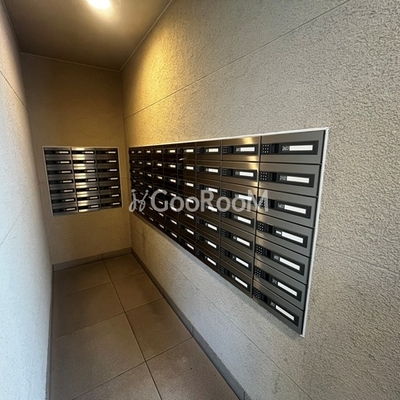 
						プライムアーバン新宿夏目坂タワーレジデンス 郵便受け