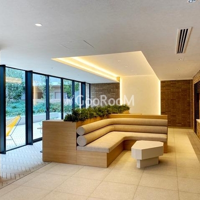 
						ラティエラ武蔵小杉 共用施設