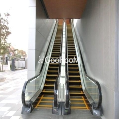 
						プラウドタワー平井 エスカレーター