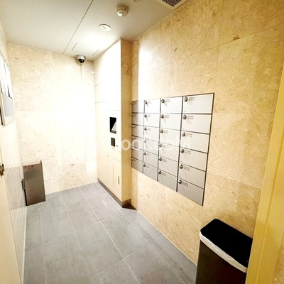 
						サンウッド赤坂丹後町　メールボックス