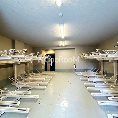 
						ジオエント新中野　駐輪場2