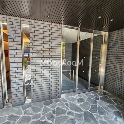 
						ザ・パークハビオ中野新橋 エントランス2