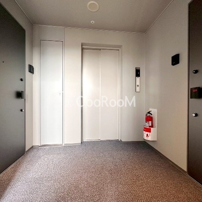 
						デュオフラッツ浅草蔵前 廊下