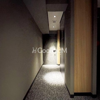 
						グランマーチ芝公園 内廊下