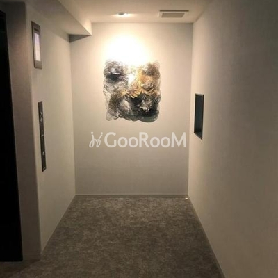 
						パークアクシス市谷左内町 内廊下