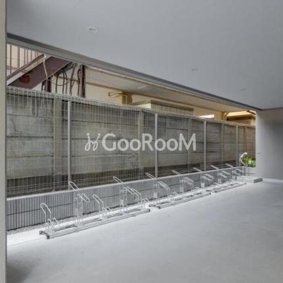 
						グランエール西日暮里 駐輪場