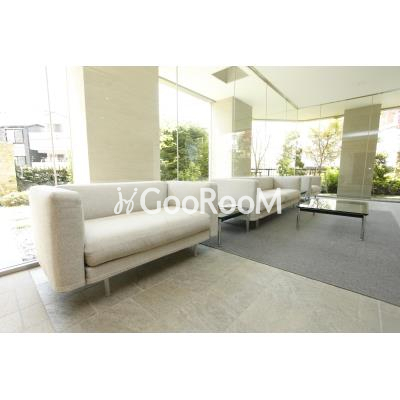 
						パークアクシス白金台 ロビー