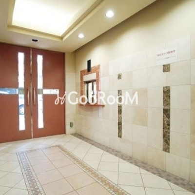 
						ステージファースト三軒茶屋アジールコート エントランス