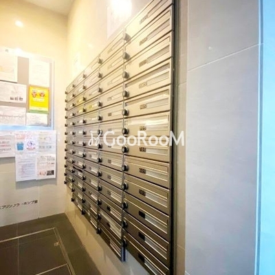 
						エスパローマ目白 郵便受け