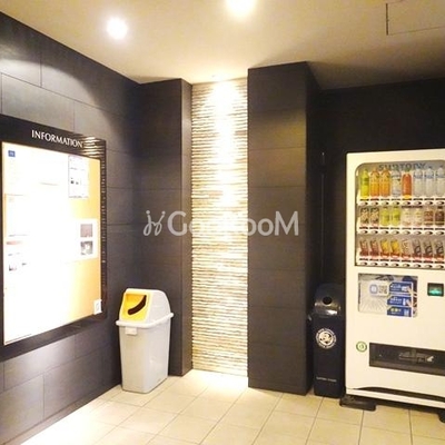 
						フェニックス代田橋 ロビー