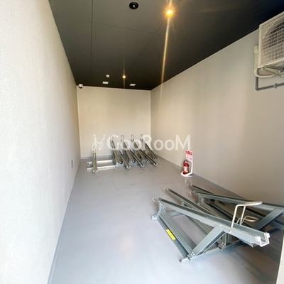 
						トラディス赤塚　駐輪場2