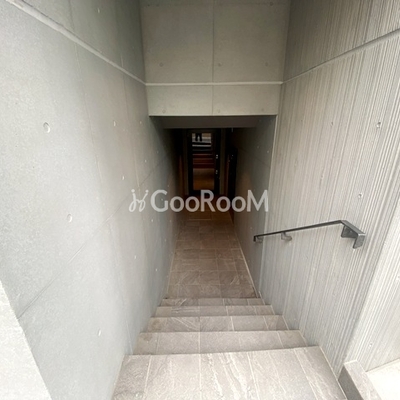 
						アスティーレ池尻大橋　エントランス2