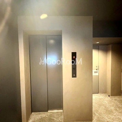 
						ルミークスイート麻布十番 EV