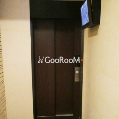 
						ピークス神田 エレベーター