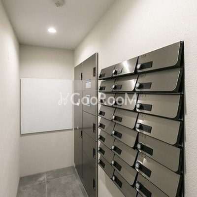 
						カッシア上野入谷 郵便受け