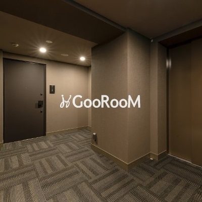 
						ミュプレ表参道 内廊下