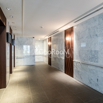 
						エレベーターホール2