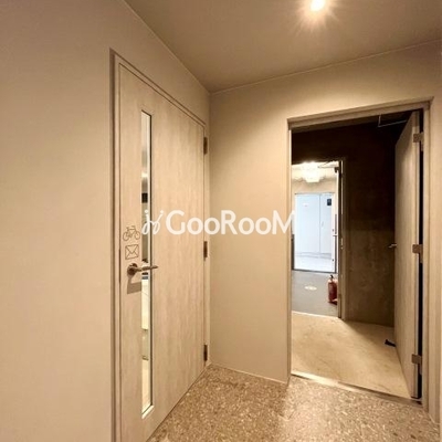 
						ワンルーフレジデンス新御徒町 内廊下