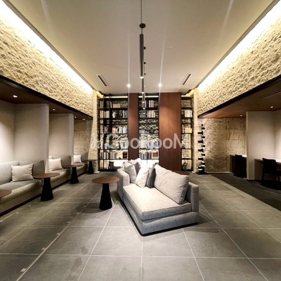 
						ザ・パークハビオ大森山王 ワーキングスペース1