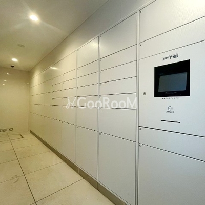 
						コンフォリア・リヴ平井ミューティオ 宅配ボックス