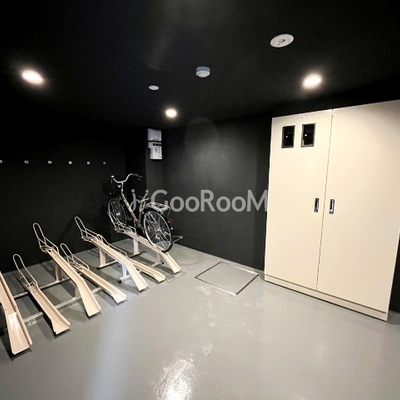 
						ラペルラ桜新町 駐輪場