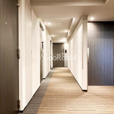 
						ミリアレジデンス両国 内廊下