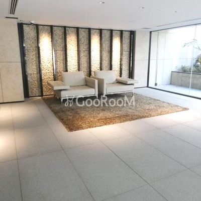 
						ディアナコート目黒 ロビー