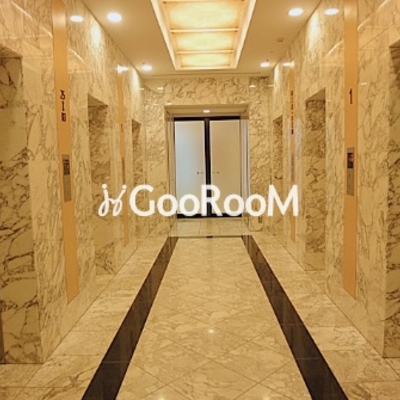 
						白金タワー　エレベーターホール