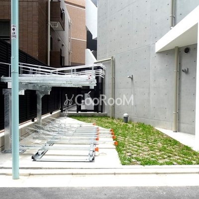 
						ＢｌｕＲｏｃｋ青葉台 駐輪スペース