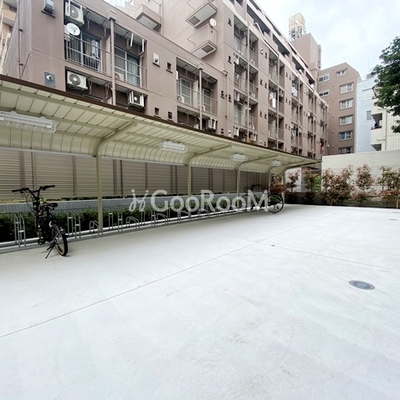 
						ブリックレジデンス築地明石町　駐輪場