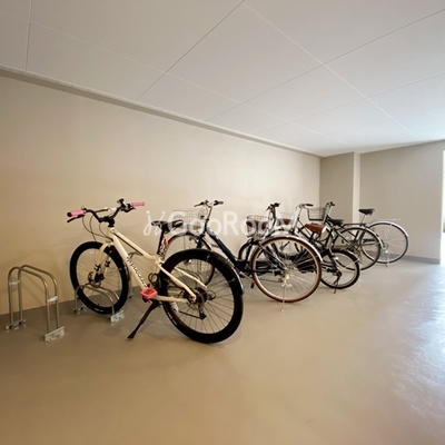 
						ブリックレジデンス築地明石町　駐輪場