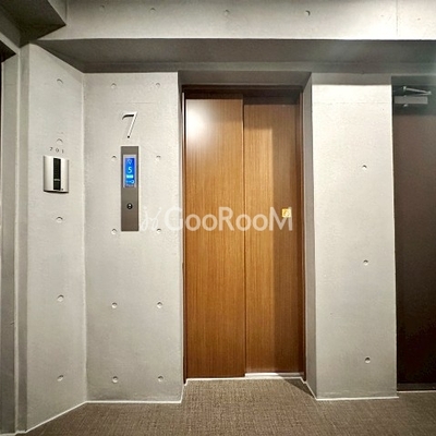 
						グランパセオ押上　エレベーター