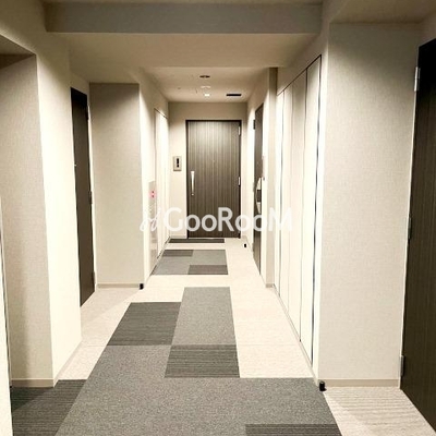 
						ラテスト白金台 内廊下