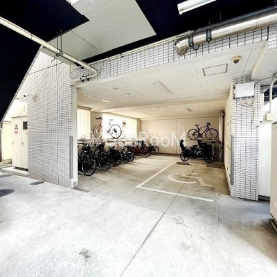 
						レジディア月島Ⅲ 共用部