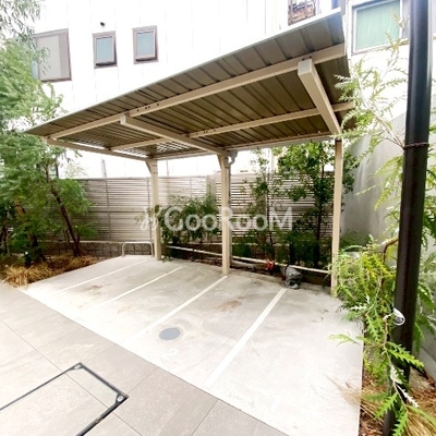 
						イストワール阿佐ヶ谷 駐輪場