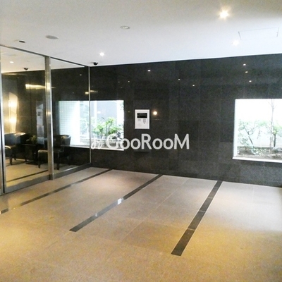 
						パークルージュ赤坂檜町 エントランス