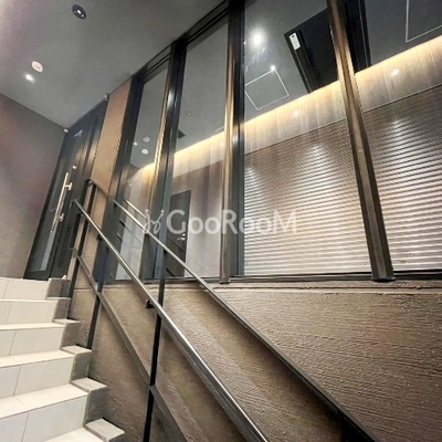 
						サンフォレストグレイス エントランス