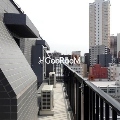 
						コンフォリア日暮里 ルーフバルコニー