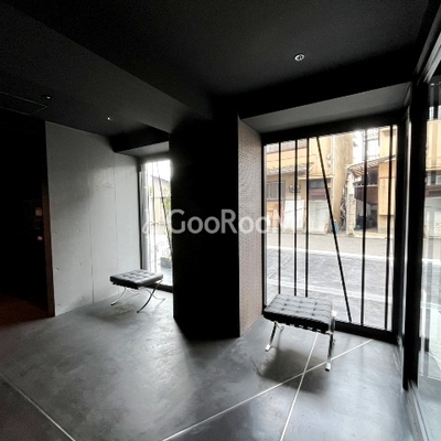 
						シダープラザ目黒本町 ロビー