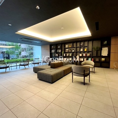 
						ロイヤルパークス赤羽ノース ロビー