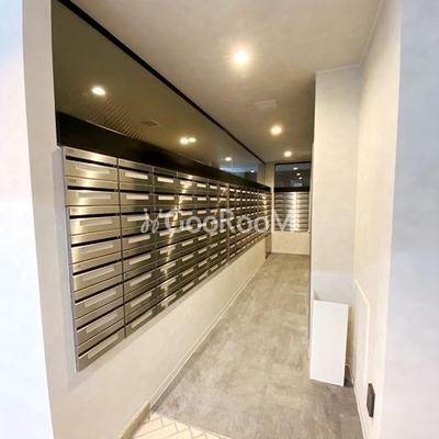 
						ラティエラ武蔵小杉 郵便受け