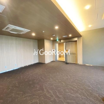 
						JPノイエ蔵前 ロビー